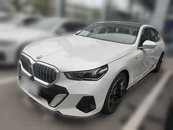 BMW 5 Series 2025 530Li Exclusive M Sports Package купить на сайте DeffCars