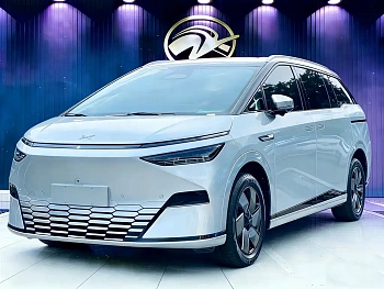 Xpeng X9 2024 702 Super Long Battery Life Pro купить на сайте DeffCars