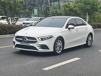Mercedes-Benz A-Class 2023 A 200 L Dynamic купить на сайте DeffCars