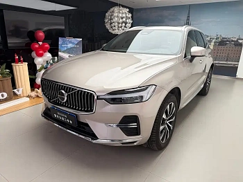Volvo XC60 2025 B5 four-wheel drive Zhiyuan luxury version купить на сайте DeffCars
