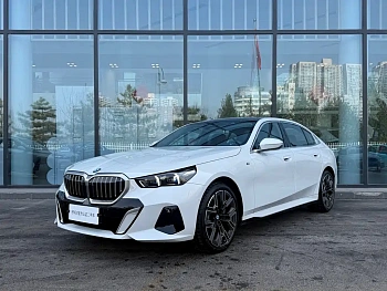 BMW 5 Series 2025 530Li Exclusive M Sports Package купить на сайте DeffCars