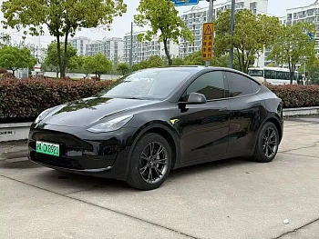 Model Y 2023 rear-wheel drive version купить на сайте DeffCars