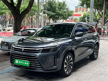 Wenjie M7 2024 1.5T rear-wheel drive Plus version 5-seater купить по цене 3 925 162 ₽  на сайте DeffCars