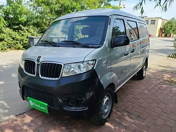 Hiace X30 2023 model 1.5L super luxury van 2/5 seats non-air conditioning version SWC15M купить на сайте DeffCars