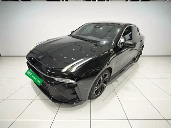 Lynk & Co 03 2023 1.5TD DCT Pro купить на сайте DeffCars
