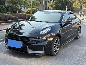 Lynk & Co 03 2021 1.5TD DCT Plus купить на сайте DeffCars