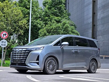 Denza D9 2024 DM-i 980 4WD Flagship купить на сайте DeffCars
