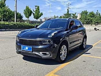 Lynk & Co 01 2019 2.0T Two-wheel drive Pro version Guo VI купить по цене 2 025 199 ₽  на сайте DeffCars