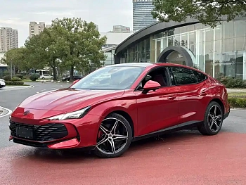 MG7 2023 2.0T automatic Trophy+ engine version купить на сайте DeffCars