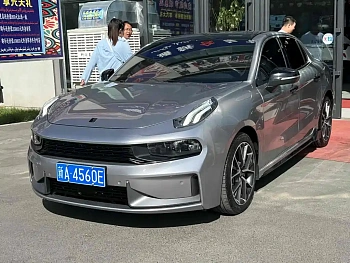 Lynk & Co 03 2022 model 2.0TD DCT Power Pro купить по цене 2 441 990 ₽  на сайте DeffCars