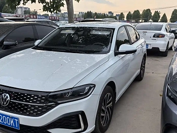 Lavida 2024 1.5L Automatic Full-Easy Edition купить по цене 2 146 751 ₽  на сайте DeffCars