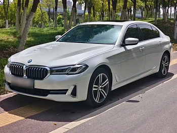 BMW 5 Series 2022 facelift 2 530Li leading M sports package купить на сайте DeffCars