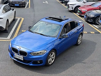 BMW 1 Series 2018 118i Design Package купить на сайте DeffCars