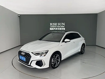 Audi A3 2021 Sportback 35 TFSI Luxury Sports купить по цене 2 164 561 ₽  на сайте DeffCars