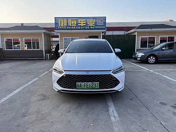 Qin PLUS 2024 Honor Edition DM-i 55KM Leading Model купить по цене 2 104 654 ₽  на сайте DeffCars