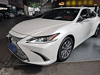 Lexus ES 2021 200 Excellence Edition купить на сайте DeffCars