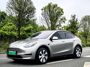 Model Y 2022 facelift rear-wheel drive version купить на сайте DeffCars