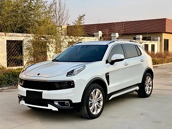 Lynk & Co 01 2017 2.0T two-wheel drive Pro version купить на сайте DeffCars