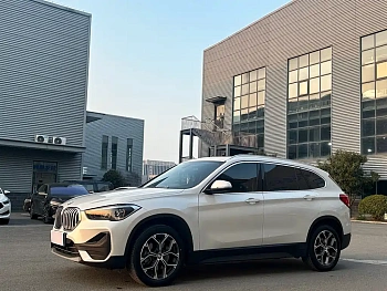 BMW X1 2021 sDrive25Li Leading Model купить на сайте DeffCars