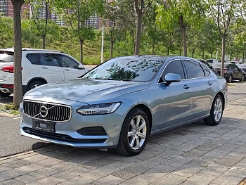Volvo S90 2018 T4 Zhiyi Edition купить на сайте DeffCars