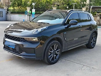 Lynk & Co 01 2021 2.0TD Two-wheel drive Pro купить по цене 2 285 487 ₽  на сайте DeffCars