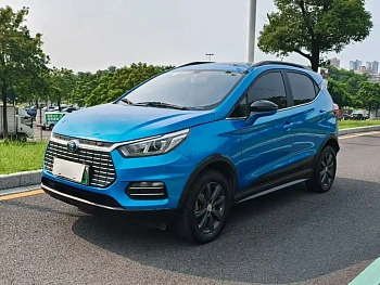 Yuan New Energy 2018 EV360 Smart Connected Cool Model купить на сайте DeffCars