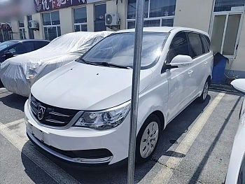 Baojun 730 2016 facelift 1.5L manual standard 7 seats National V купить на сайте DeffCars