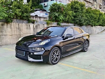 Lynk & Co 03 2021 model 2.0TD automatic power Plus купить по цене 2 068 792 ₽  на сайте DeffCars