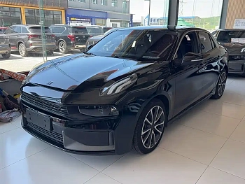 Lynk & Co 03 2019 model 1.5TD DCT Power Edition Guo VI купить по цене 2 016 411 ₽  на сайте DeffCars