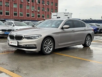 BMW 5 Series New Energy 2018 530Le Luxury Package купить на сайте DeffCars