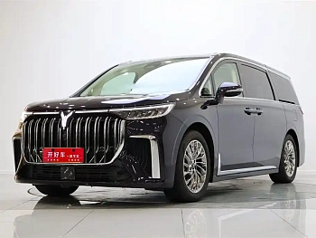 Lantu Dreamer 2024 PHEV ultra-long battery life flagship version купить по цене 5 473 096 ₽  на сайте DeffCars