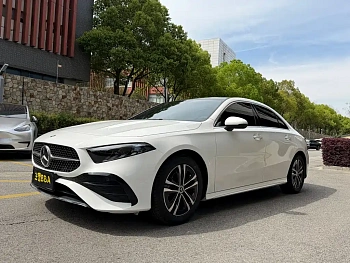 Mercedes-Benz A-Class 2023 A 200 L Dynamic купить на сайте DeffCars