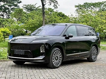 NIO ES8 2026 Six-seater Executive Deluxe Edition купить на сайте DeffCars
