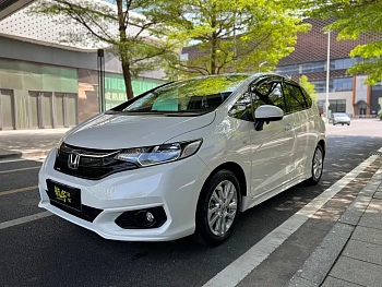 Fit 2018 1.5L CVT Comfort Sunroof Edition купить на сайте DeffCars