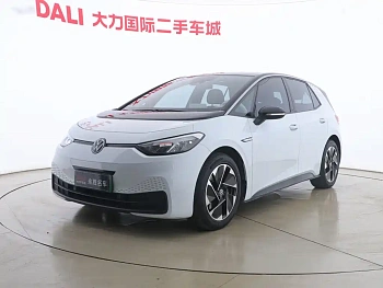 Volkswagen ID.3 2023 Pure Smart Edition купить по цене 2 201 094 ₽  на сайте DeffCars