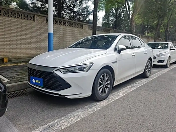 Qin PLUS 2023 Champion Edition DM-i 55KM Leading Model купить по цене 1 870 289 ₽  на сайте DeffCars