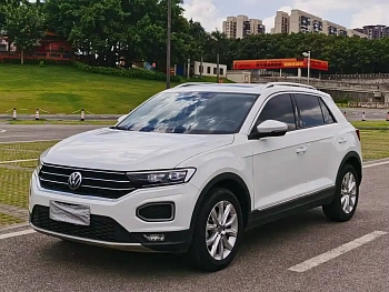 T-ROC Talk 2021 model, facelifted 280TSI DSG two-wheel drive elite smart version купить по цене 1 909 682 ₽  на сайте DeffCars