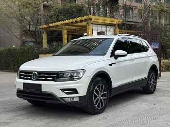 Tiguan L 2018 330TSI automatic two-wheel drive comfort version купить на сайте DeffCars