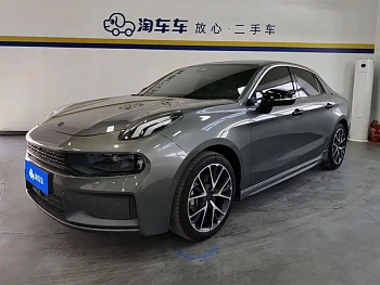 Lynk & Co 03 2021 model 2.0TD automatic power champion version купить по цене 2 273 449 ₽  на сайте DeffCars