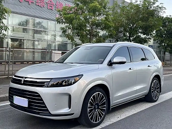 Wenjie M7 2024 1.5T rear-wheel drive Plus version 5-seater купить по цене 3 859 070 ₽  на сайте DeffCars