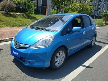 Fit 2011 1.5L automatic luxury version купить на сайте DeffCars