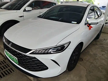 Qin PLUS 2025 DM-i Intelligent Driving Edition 55KM Leading Model купить по цене 2 043 384 ₽  на сайте DeffCars