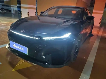 Changan UNI-V Zhidian iDD 2024 Blue Whale Zhidian iDD 136km Zhidian купить по цене 2 517 066 ₽  на сайте DeffCars