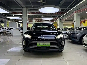 Wenjie M5 2022 model, extended-range four-wheel drive version купить по цене 2 271 010 ₽  на сайте DeffCars