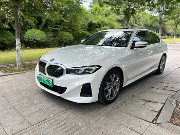 BMW i3 2024 eDrive 35 L купить на сайте DeffCars