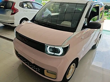 Hongguang MINIEV 2022 Yuexiang model lithium iron phosphate купить на сайте DeffCars