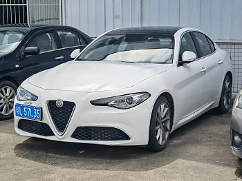 Giulia 2017 2.0T 200HP Deluxe Edition купить на сайте DeffCars