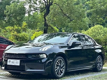 Lynk & Co 03 2021 model 1.5TD DCT Plus купить по цене 1 747 465 ₽  на сайте DeffCars