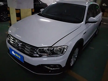 C-TREK 2020 1.5L automatic fashion model купить по цене 1 831 396 ₽  на сайте DeffCars