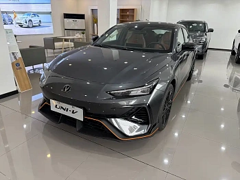 Changan UNI-V 2025 third generation 1.5T 500Bar distinguished sports model купить на сайте DeffCars